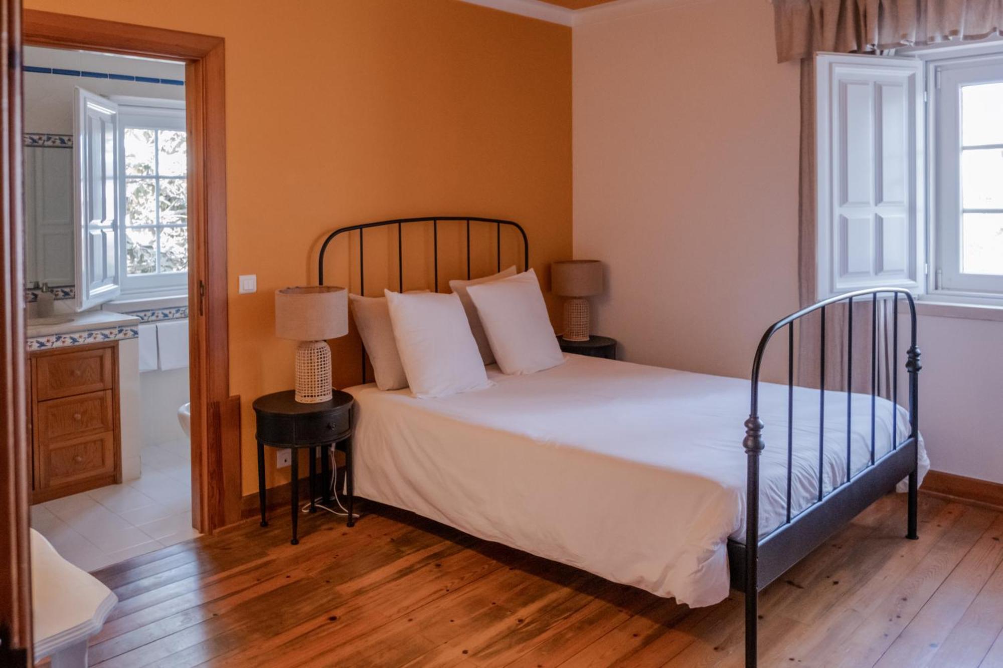 Magnolia B&B Лейрія Екстер'єр фото